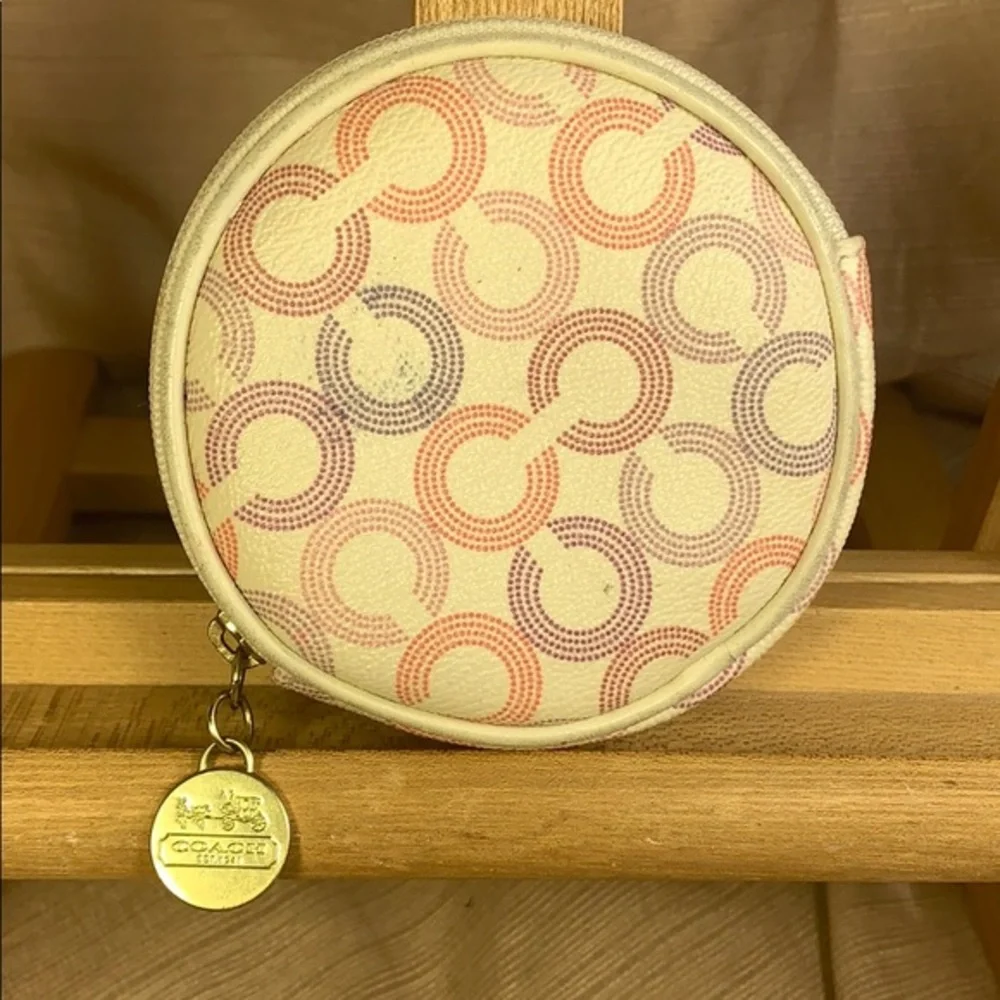 Coach coin pouch, super cool & rare!